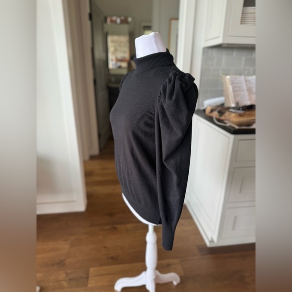 DO+BE Black Turtleneck Puffy Long Sleeves very soft size small - Picture 5 of 9